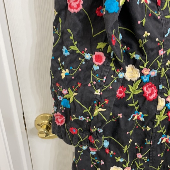 Beautiful embroidered pea coat - Picture 5 of 10